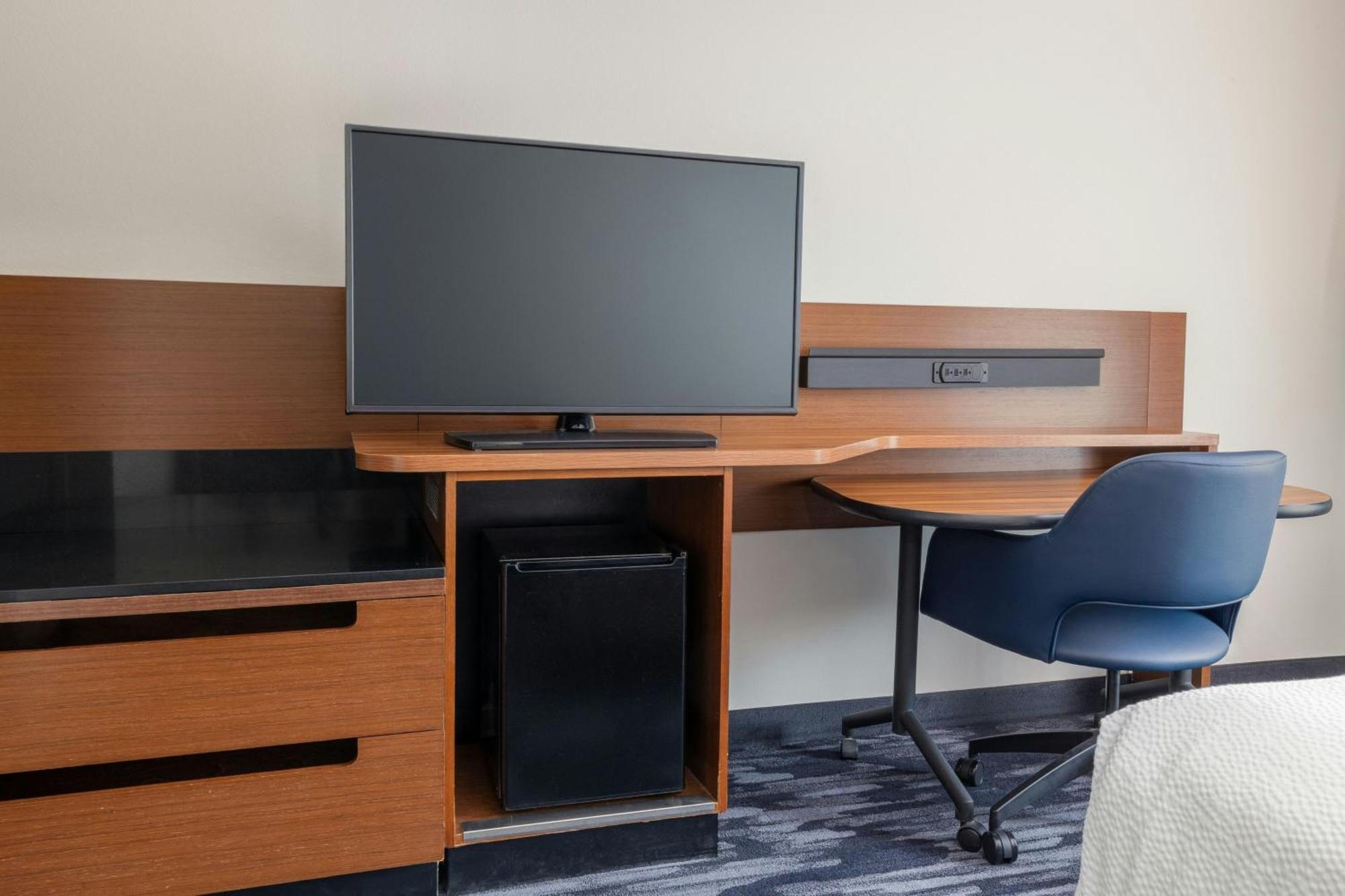 Fairfield Inn And Suites By Marriott Cincinnati Eastgate Exteriör bild