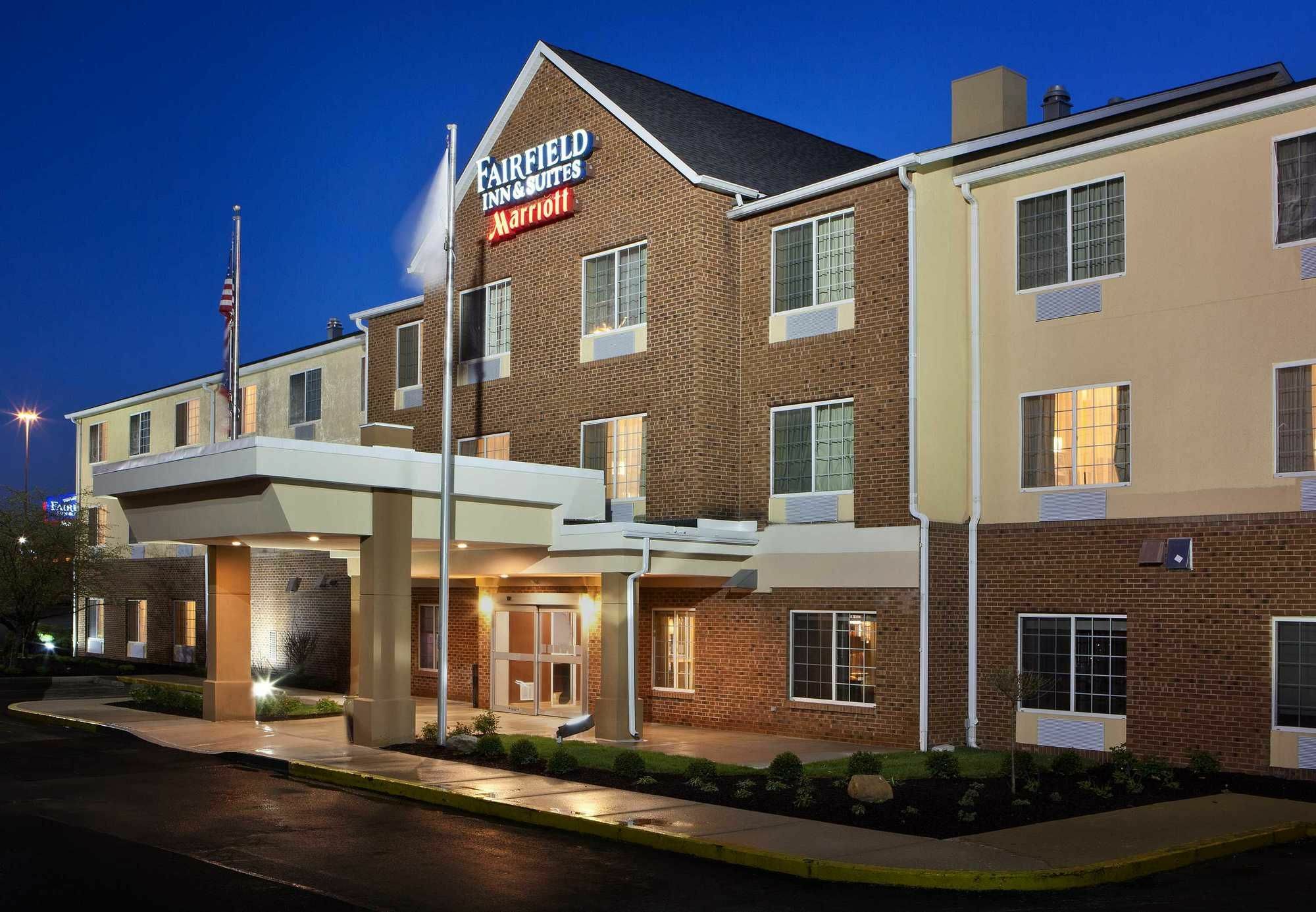 Fairfield Inn And Suites By Marriott Cincinnati Eastgate Exteriör bild